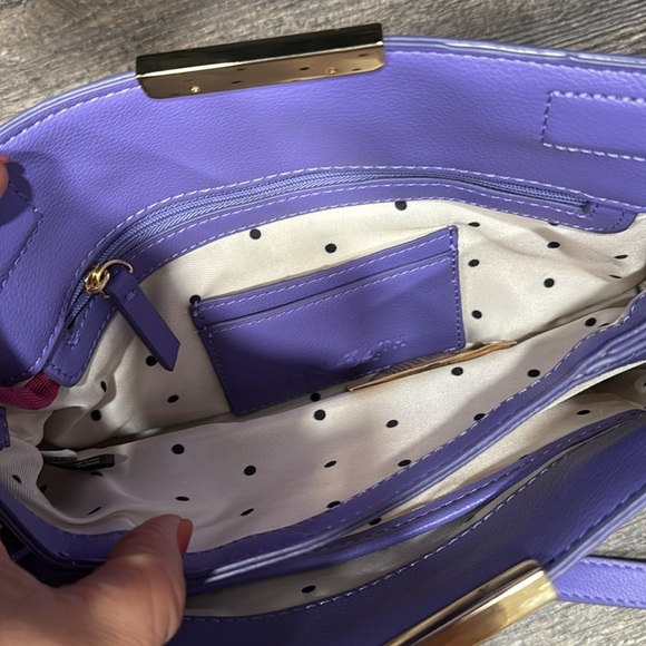 On 34th purple bag - Picture 5 of 8